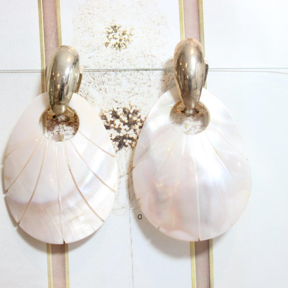 🍓🍓1980's Vintage Abalone Shell Mother Of Pearl Oval Statement Earrings - Picture 8 of 12